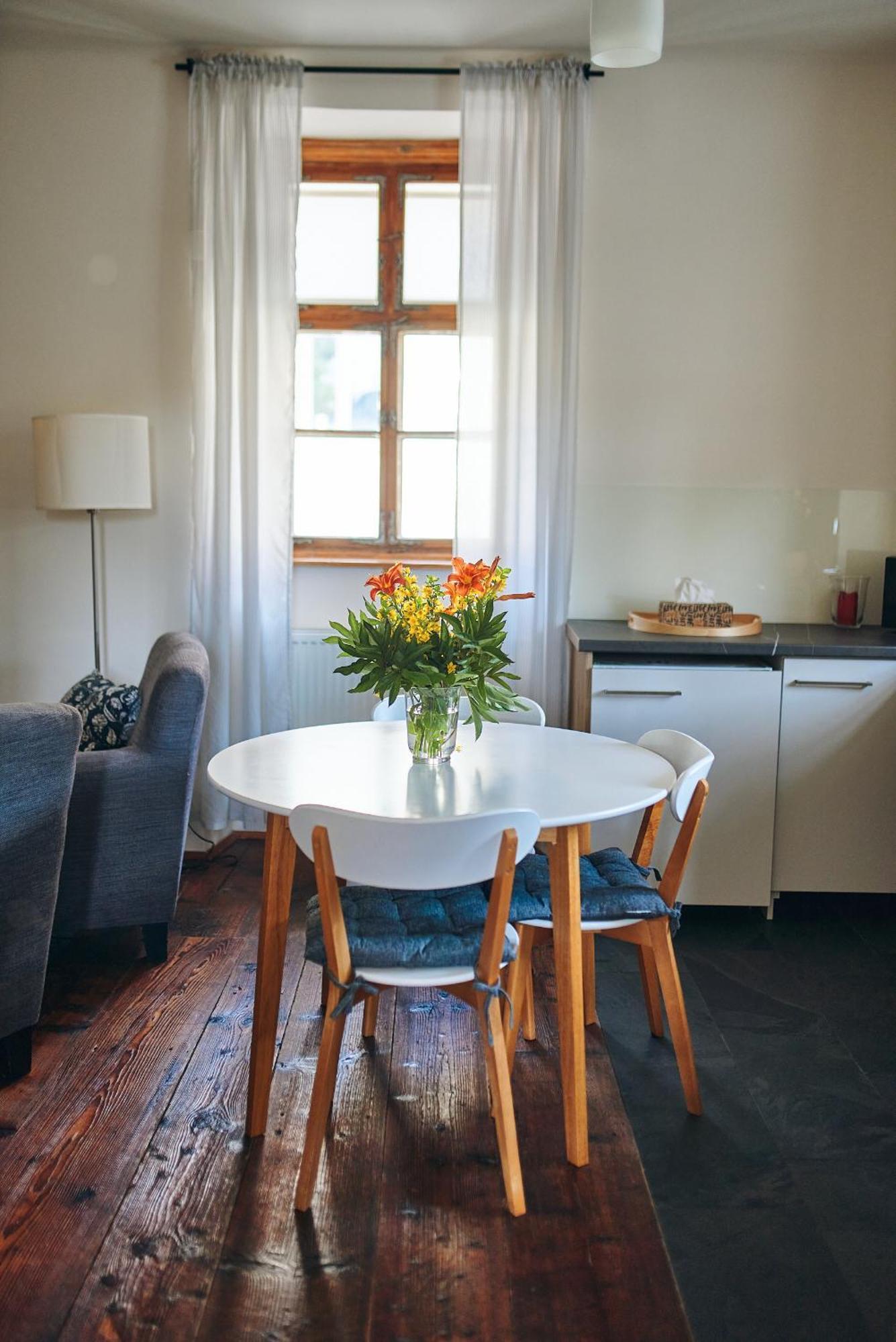 Barokní kaplanka 1796 A. D. - luxusní apartmány v Českém ráji Zelezny Brod Extérieur photo